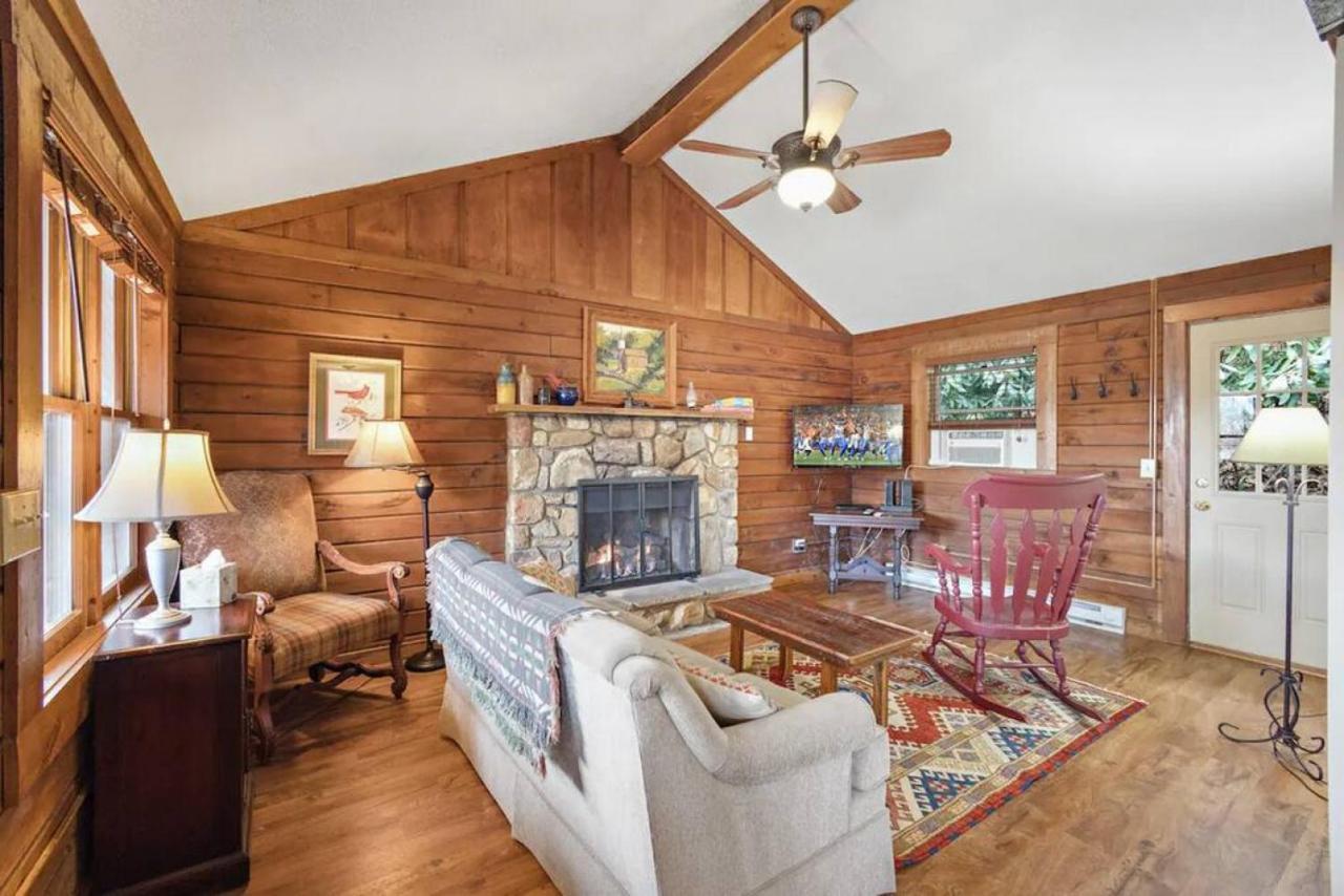 Log Cabin On Peaceful River Blowing Rock Exterior photo